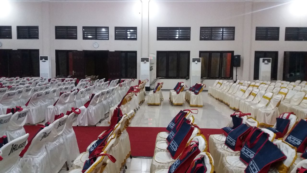  Wisuda Sarjana UNTAG